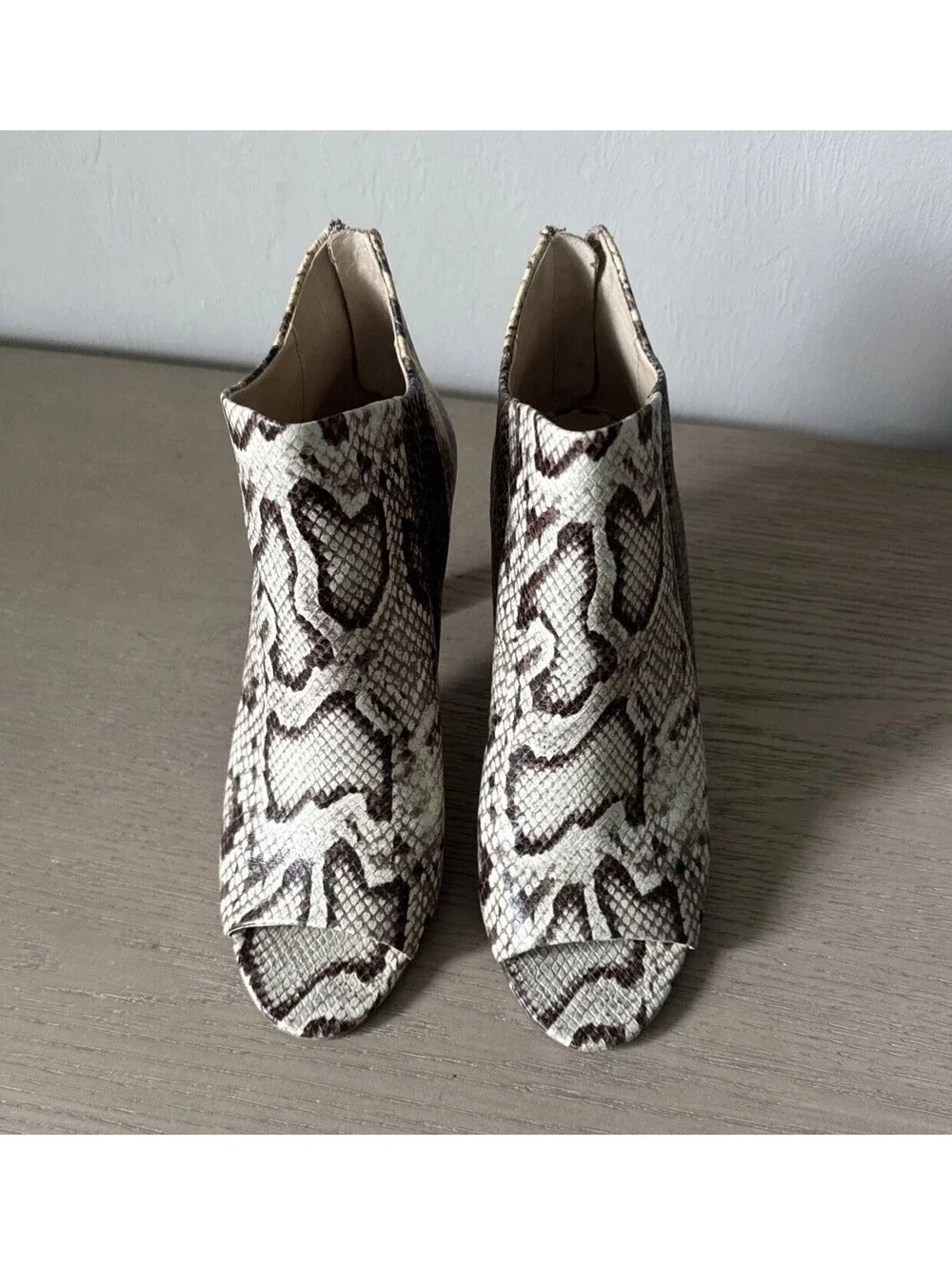 Vince Camuto Careeta Booties Snake Print Open Toe Zip Stiletto Heels Womens 9